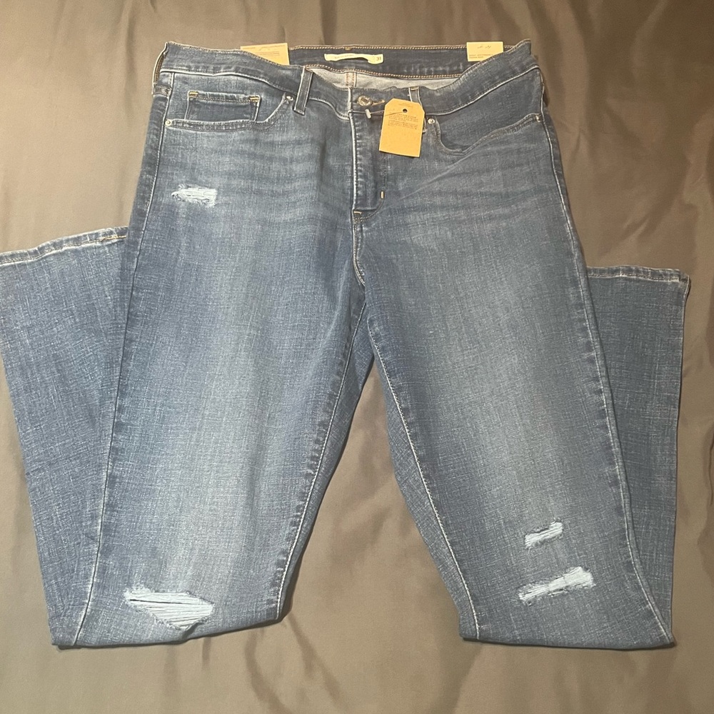 Levi women 311 Shaping Skinny size W31 L30